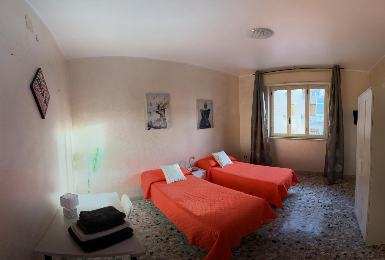 Al Flamingo Apartment Syracuse Bagian luar foto